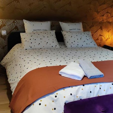 Les Coquelicots - Chambre Lea Houdan ภายนอก รูปภาพ